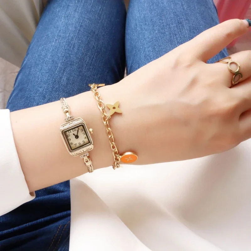 Delicate and light luxury Vint - đánh giá và giá Vintage Digital Watch